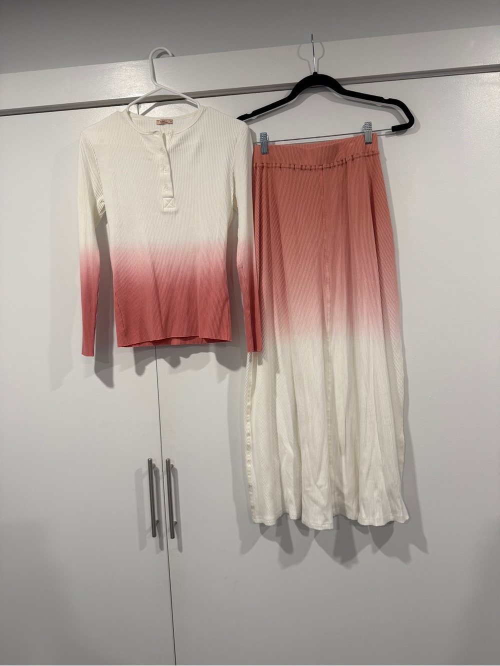 Udel NY beautiful matching ombré pink and white set